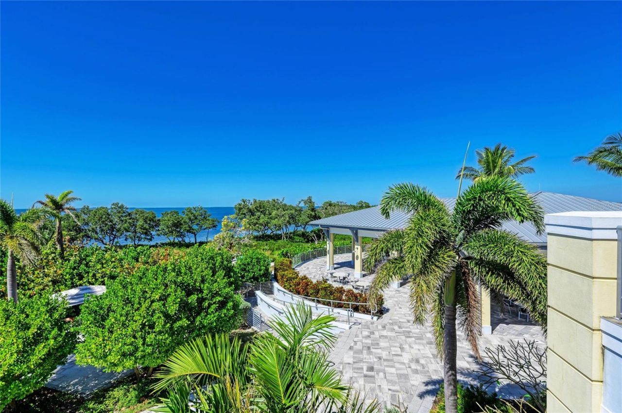 395 Aruba Circle, Unit 402, Bradenton, FL 34209 Photo
