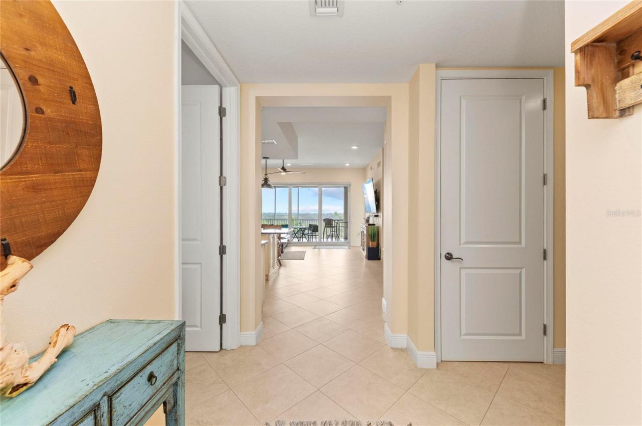 395 Aruba Circle, Unit 402, Bradenton, FL 34209 Photo