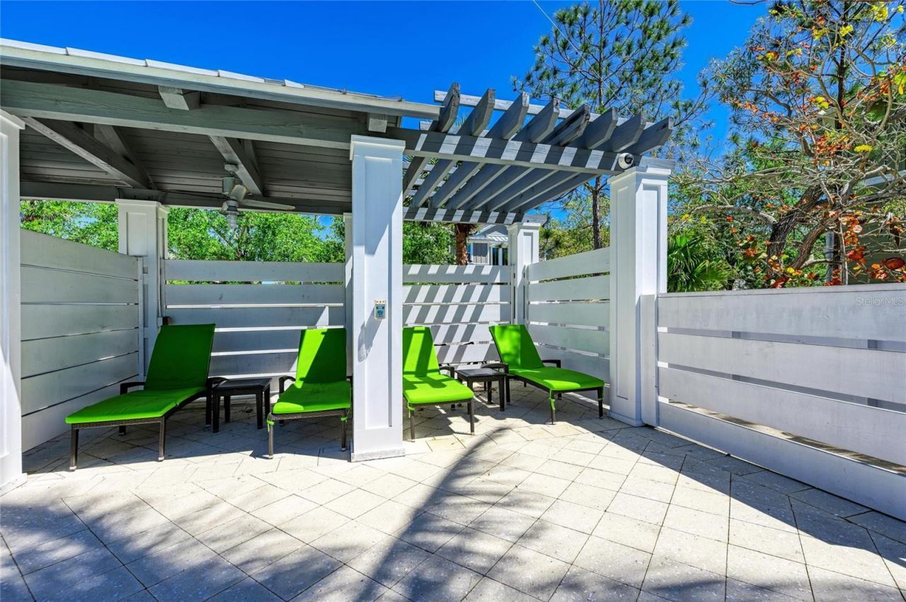 395 Aruba Circle, Unit 402, Bradenton, FL 34209 Photo