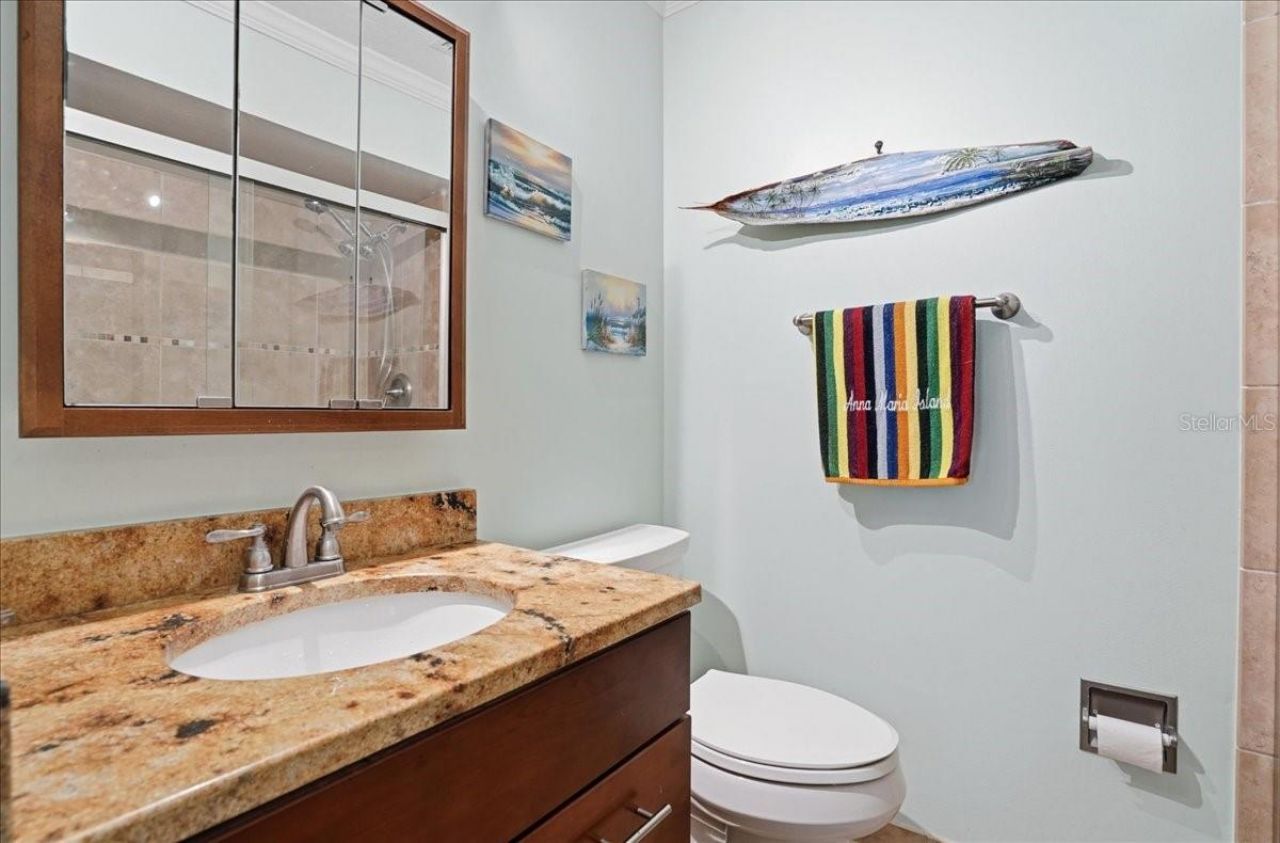 2811 Gulf Drive, Holmes Beach, FL 34217 Photo