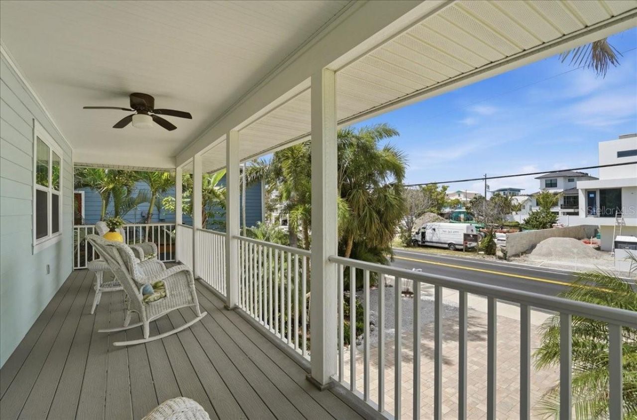 2811 Gulf Drive, Holmes Beach, FL 34217 Photo