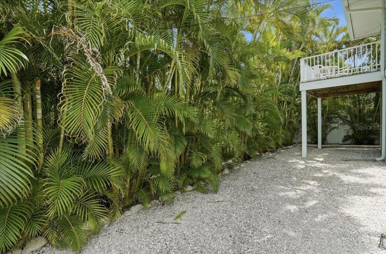 2811 Gulf Drive, Holmes Beach, FL 34217 Photo