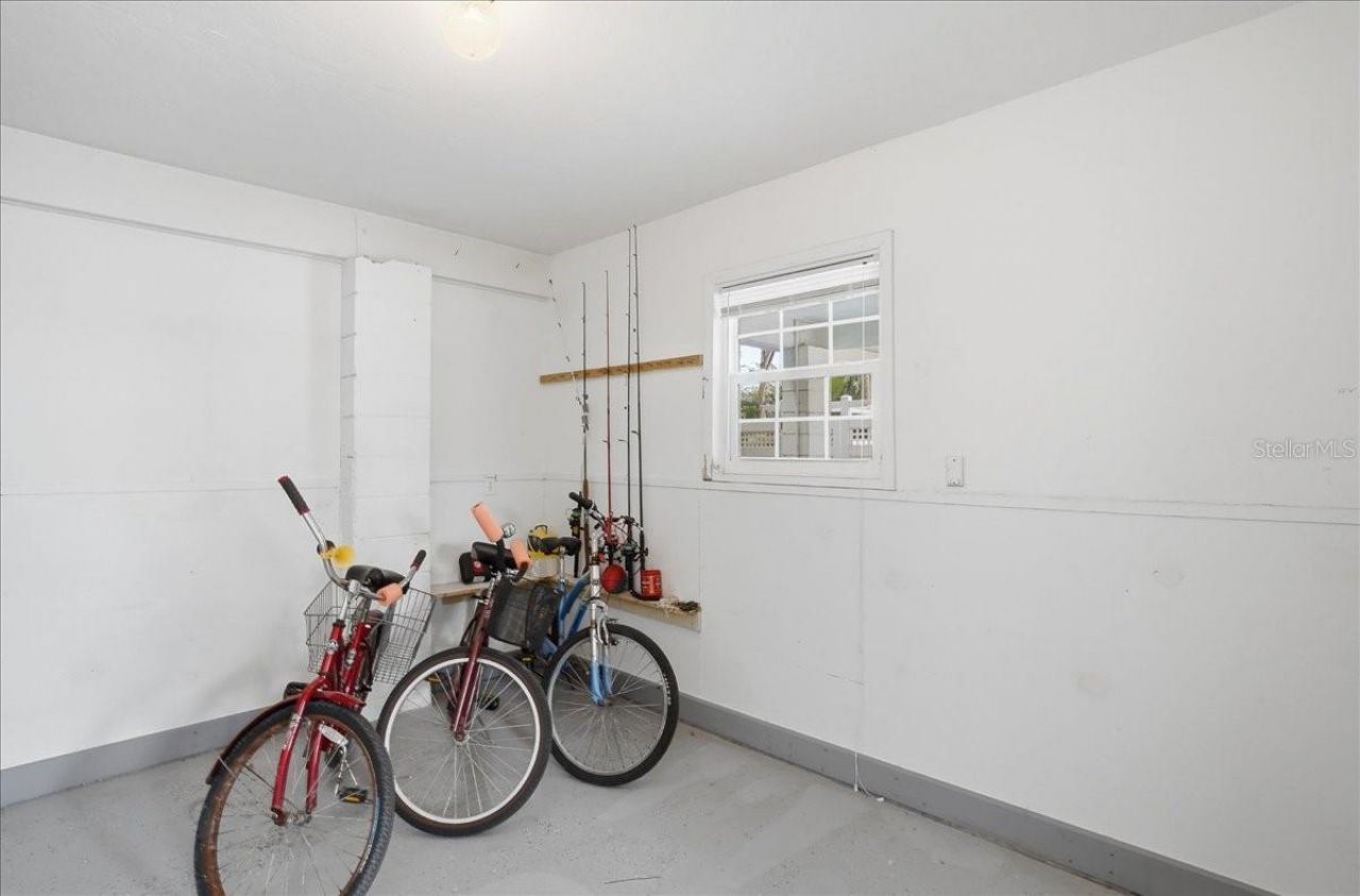 2811 Gulf Drive, Holmes Beach, FL 34217 Photo