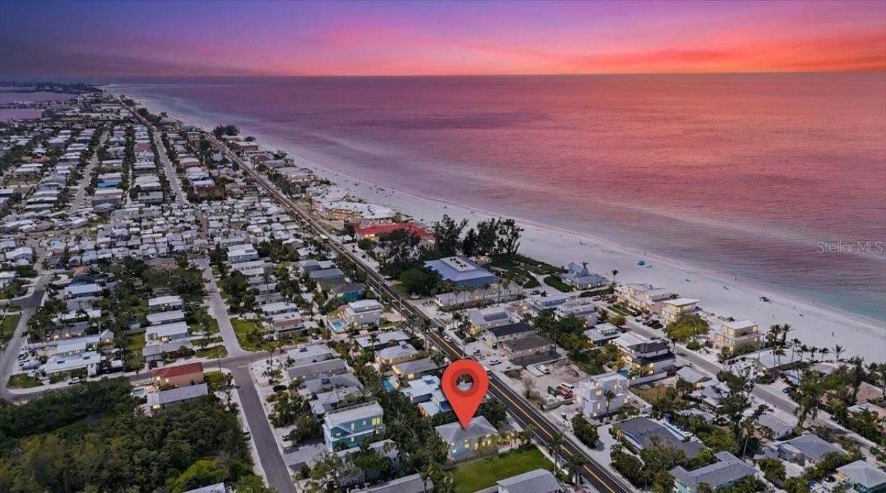 2811 Gulf Drive, Holmes Beach, FL 34217 Photo