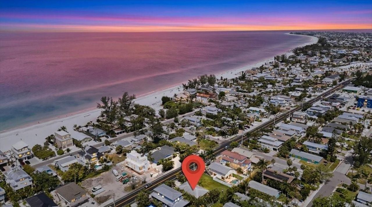 2811 Gulf Drive, Holmes Beach, FL 34217 Photo