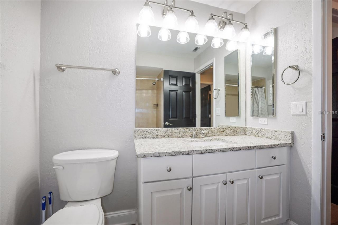 3297 Valemoor Drive, Palm Harbor, FL 34685 Photo