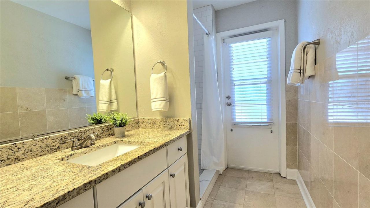 3297 Valemoor Drive, Palm Harbor, FL 34685 Photo