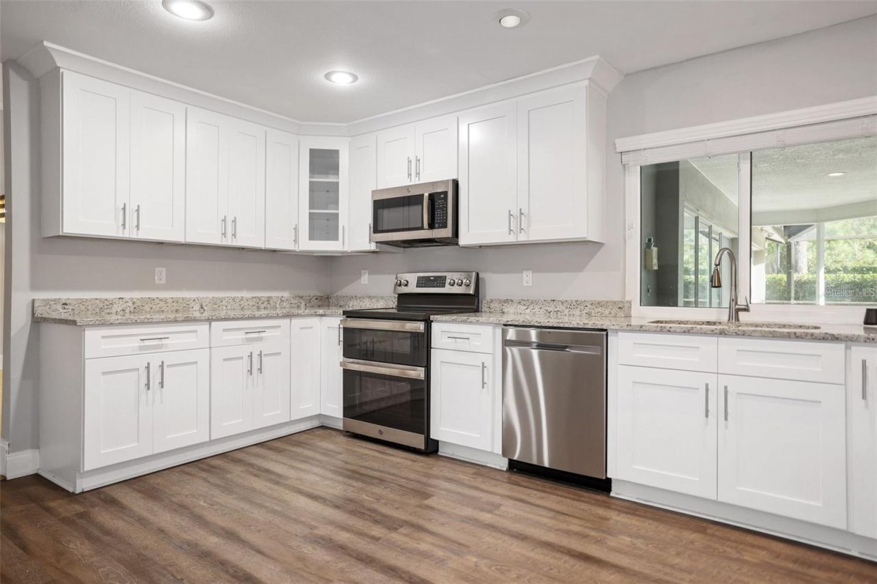 3297 Valemoor Drive, Palm Harbor, FL 34685 Photo