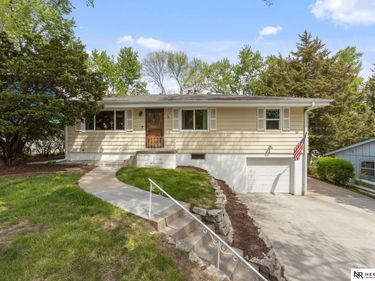 11118 Jackson Street, Omaha, NE 68154