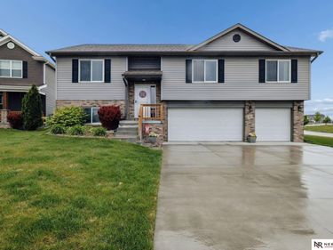 6025 N 15th Court , Lincoln, NE 68521