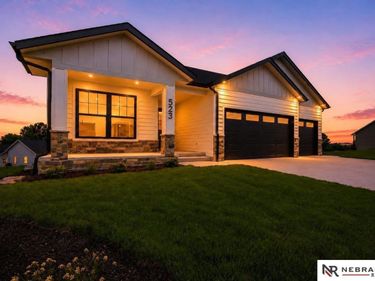 523 Woodsage Road, Seward, NE 68434