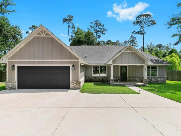 4942 Guernsey Rd, Pace, FL 32571