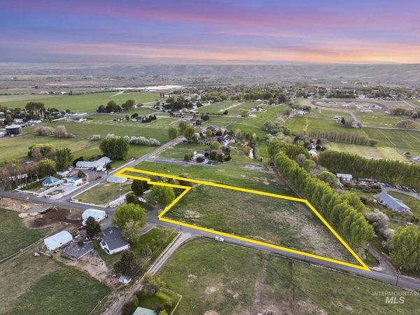 2673 S 1050 E, Hagerman, ID 83332