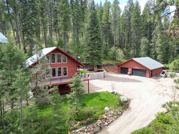 60 Star View Dr., Garden Valley, ID 83622