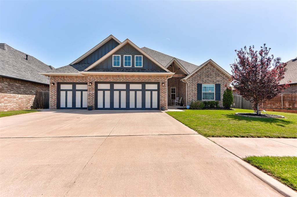 10800 Mountain Fork Drive, Yukon, OK 73099 Main Photo