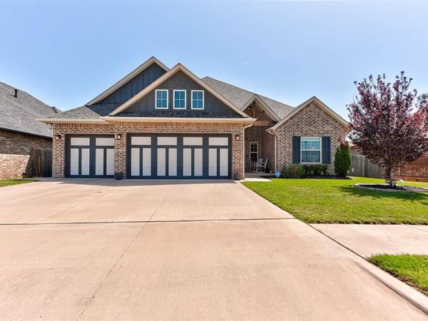 10800 Mountain Fork Drive, Yukon, OK 73099