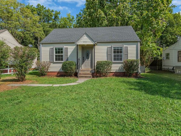 913 Sharpe Ave , Nashville, TN 37206
