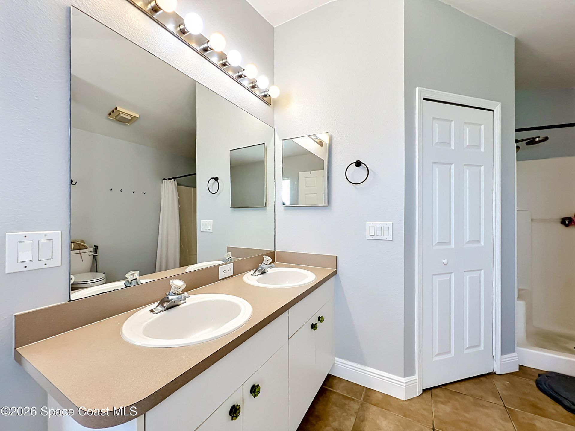 2085 Bayhill Drive, Melbourne, FL 32940 Photo