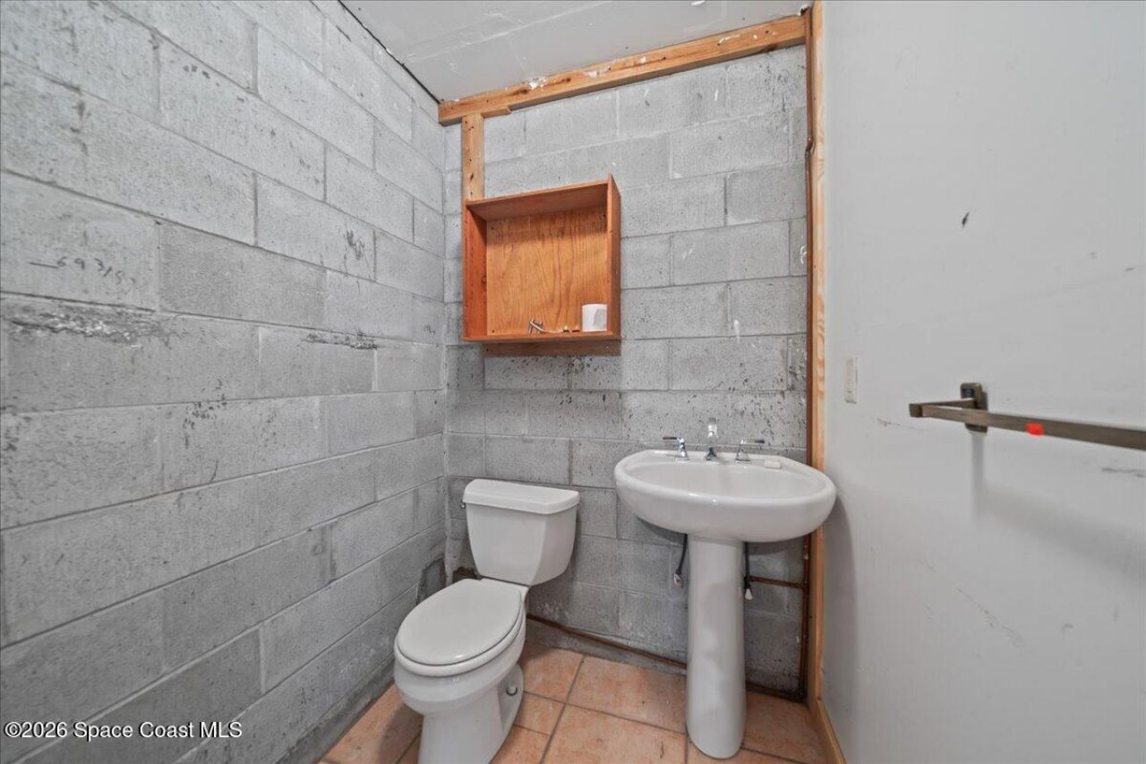 5747 Cajeput Circle, Melbourne Village, FL 32904 Photo