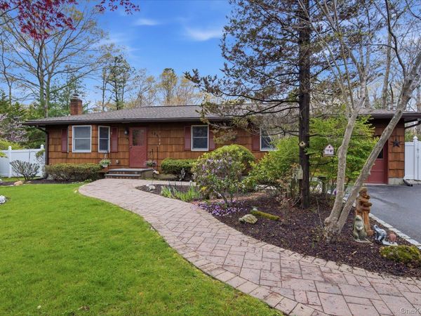 186 Radio Avenue, Miller Place, NY 11764