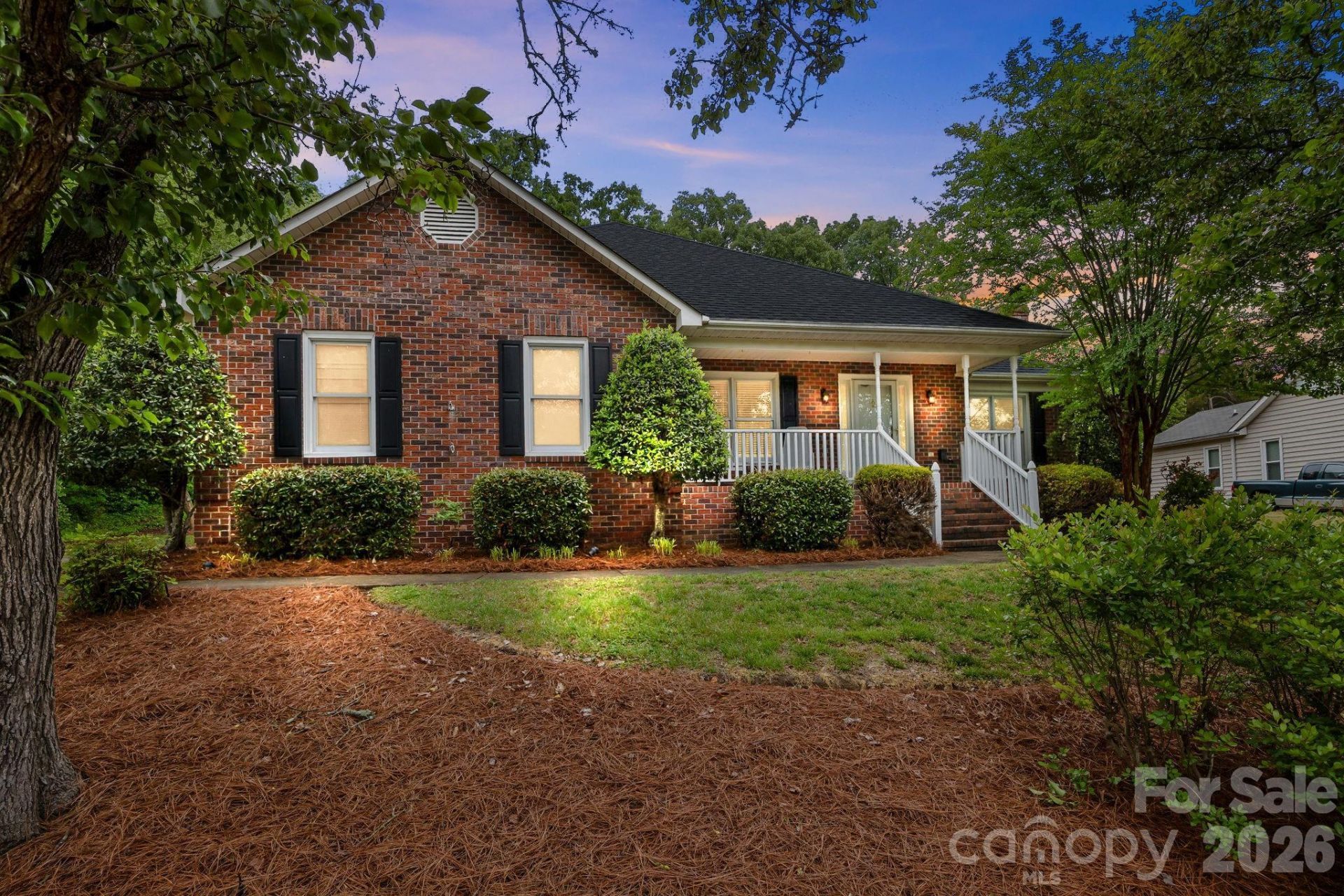 11331 Mendora Drive, Charlotte, NC 28215 Main Photo