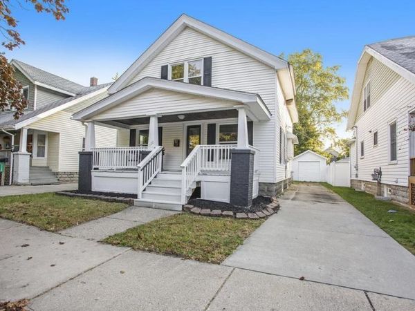 1128 Powers Avenue NW, Grand Rapids, MI 49504