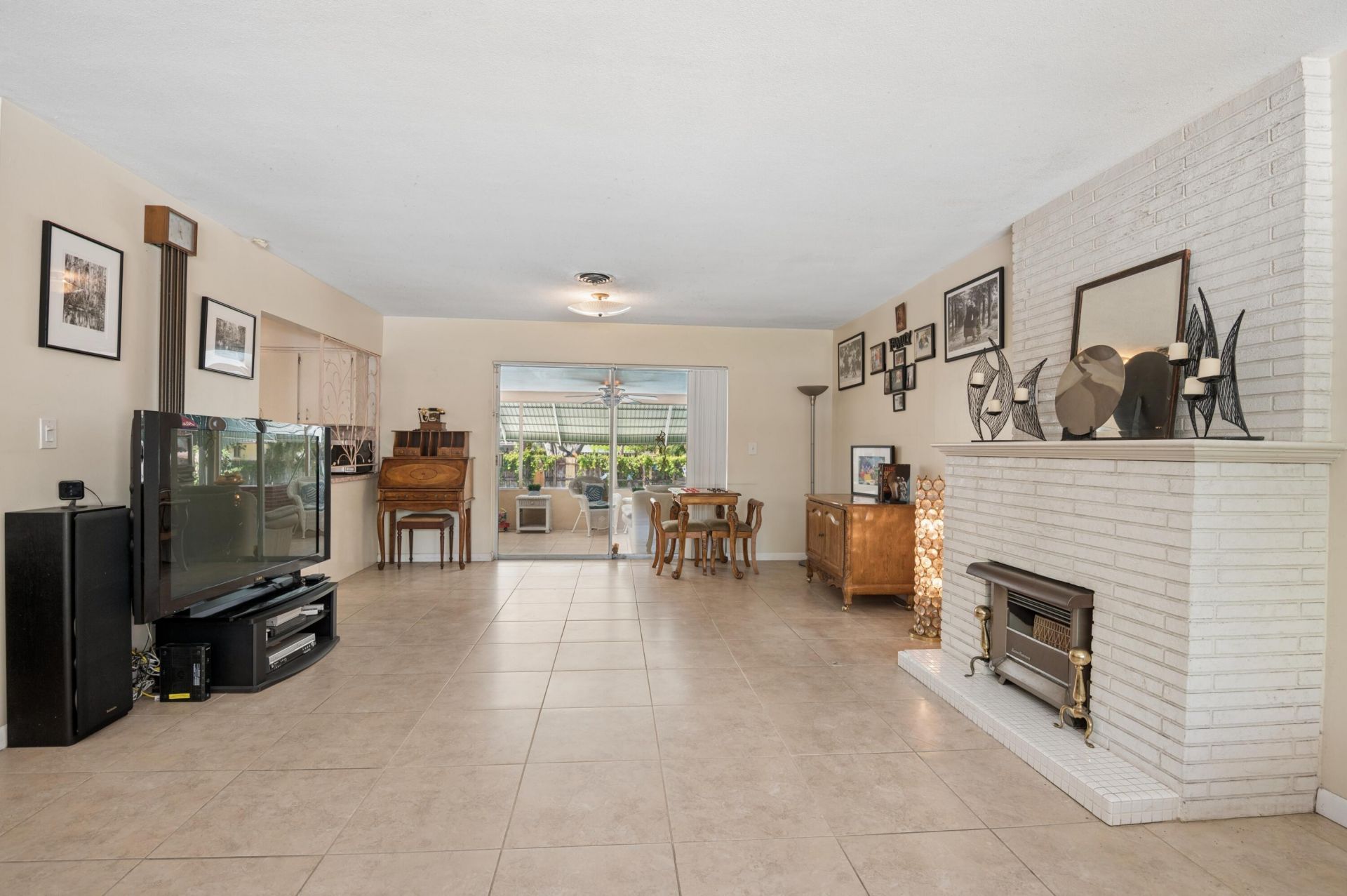 4011 SW 2nd Street, Plantation, FL 33317 Photo