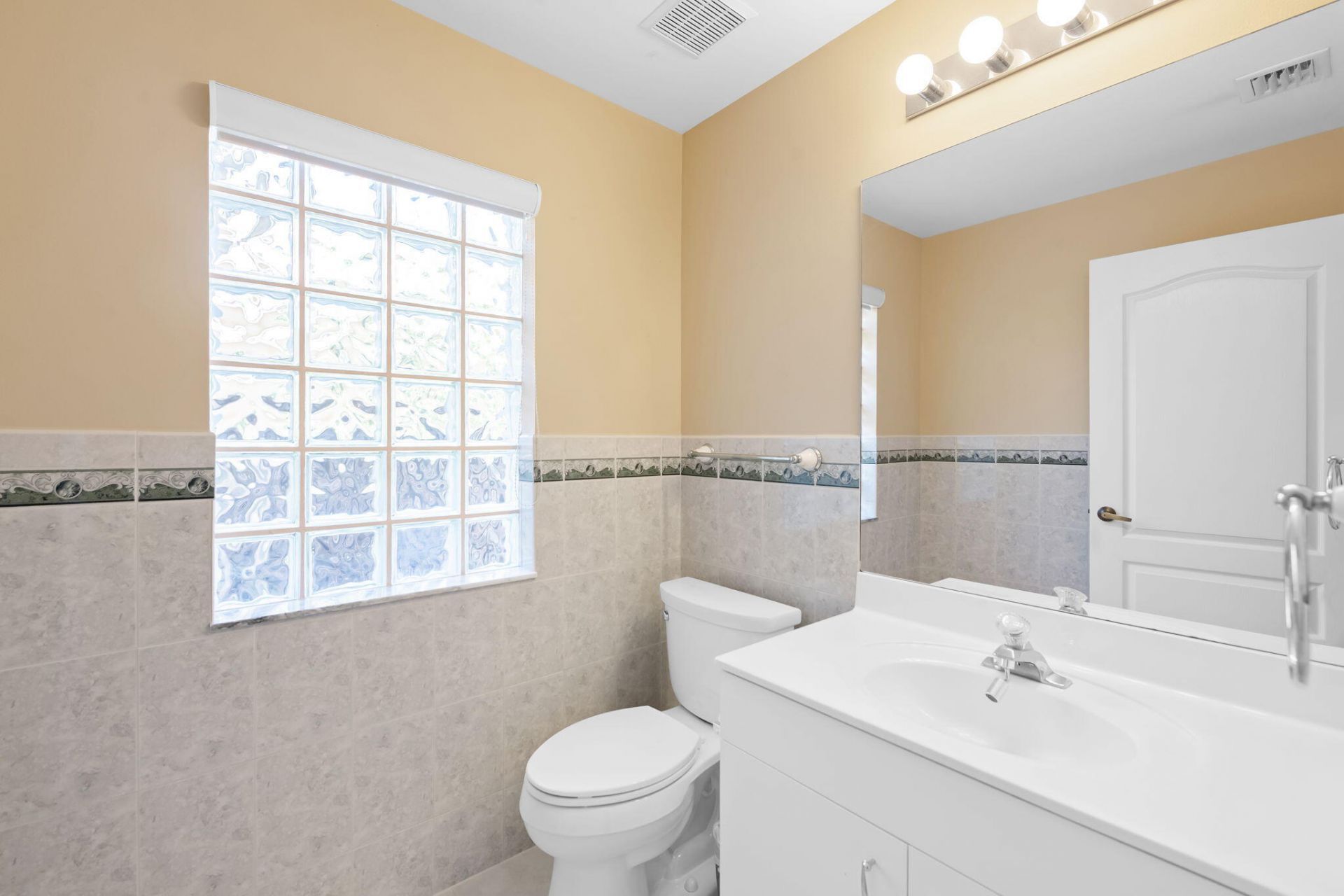 201 NW 101st Avenue, Plantation, FL 33324 Photo