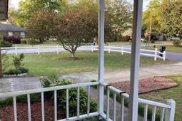 2230 Eaton Circle photo 4