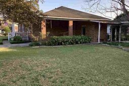 2230 Eaton Circle photo 4