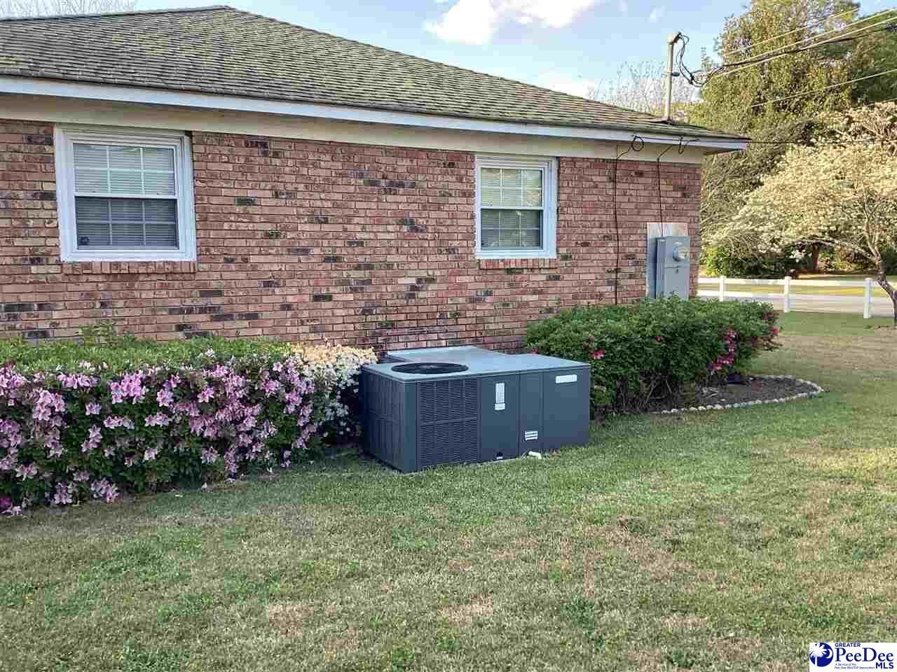 2230 Eaton Circle Photo 7