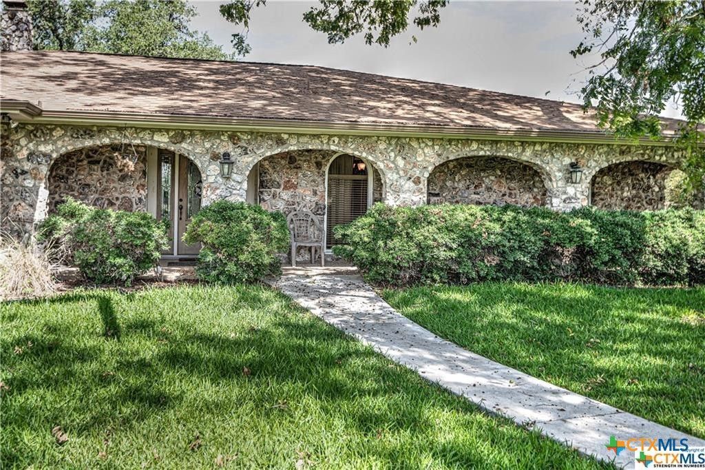 980 Thomas Arnold Road, Salado, TX 76571 Main Photo