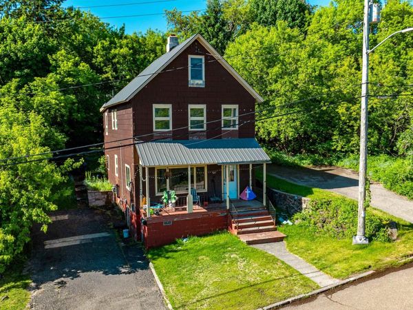 807 E Montezuma Avenue, Houghton, MI 49931