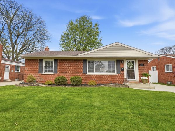 32900 Hees Street, Livonia, MI 48150