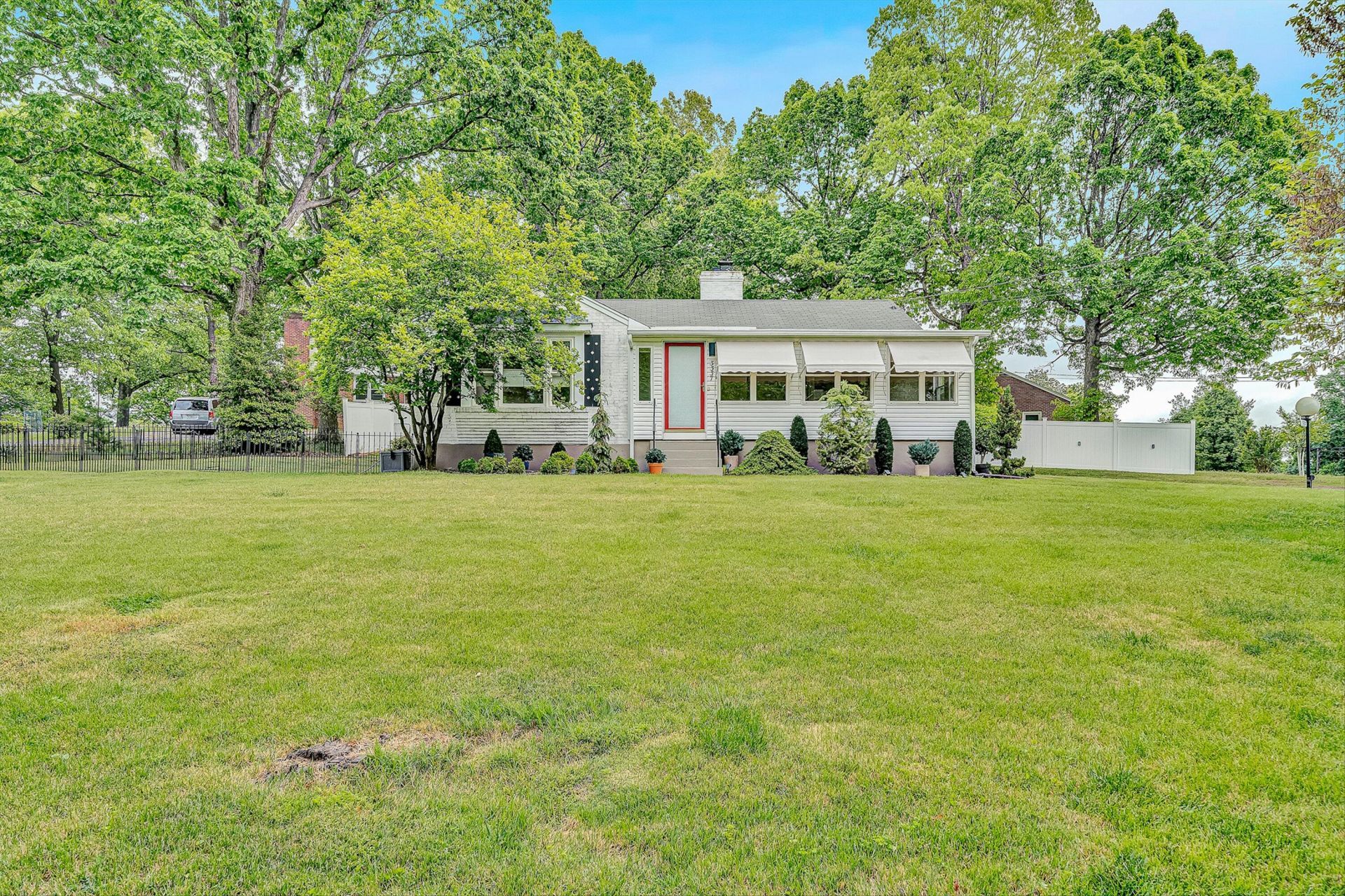 3337 Woodland Dr Sw, Roanoke, VA 24015 Main Photo