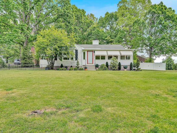 3337 Woodland DR SW, Roanoke, VA 24015