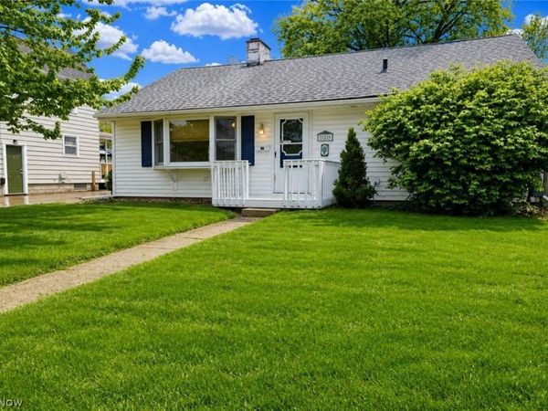 229 Lexington Avenue , Elyria, OH 44035