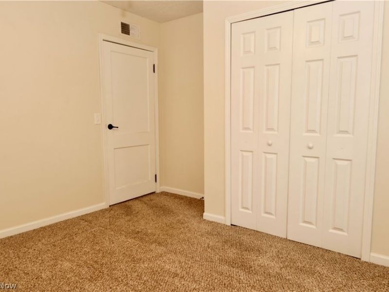 229 Lexington Avenue, Elyria, OH 44035 Photo 12