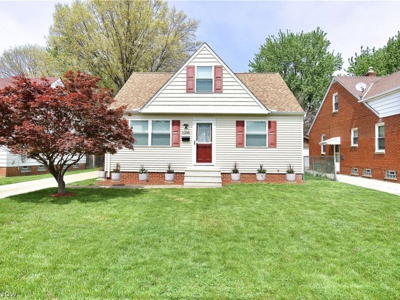 21001 Wilmore Avenue, Euclid, OH 44123 Photo 1