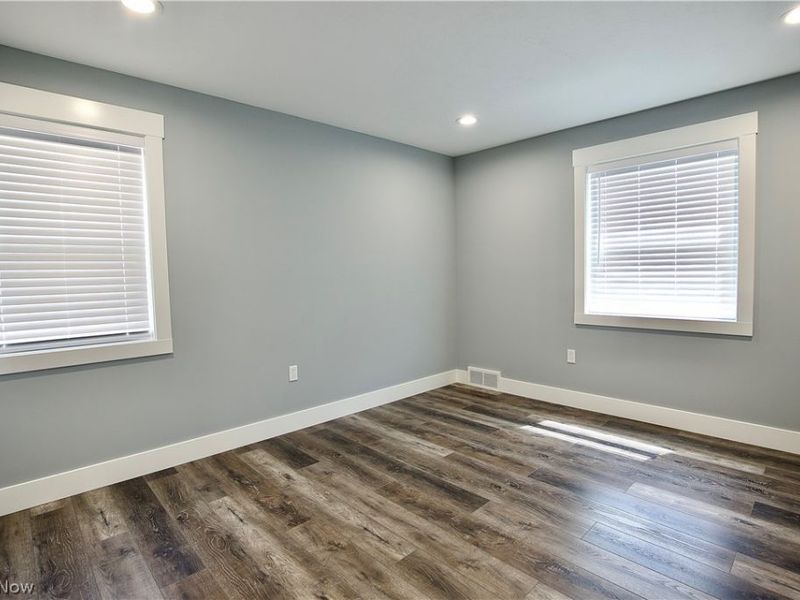 21001 Wilmore Avenue, Euclid, OH 44123 Photo 19