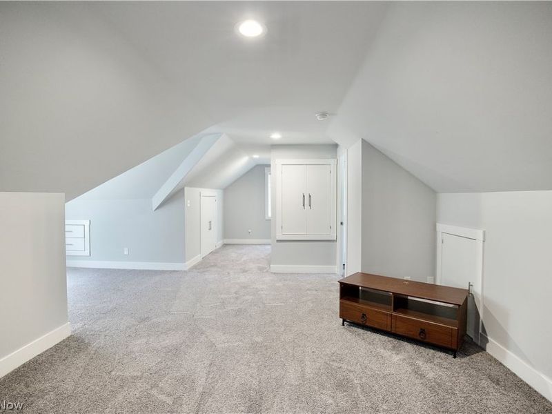 21001 Wilmore Avenue, Euclid, OH 44123 Photo 21