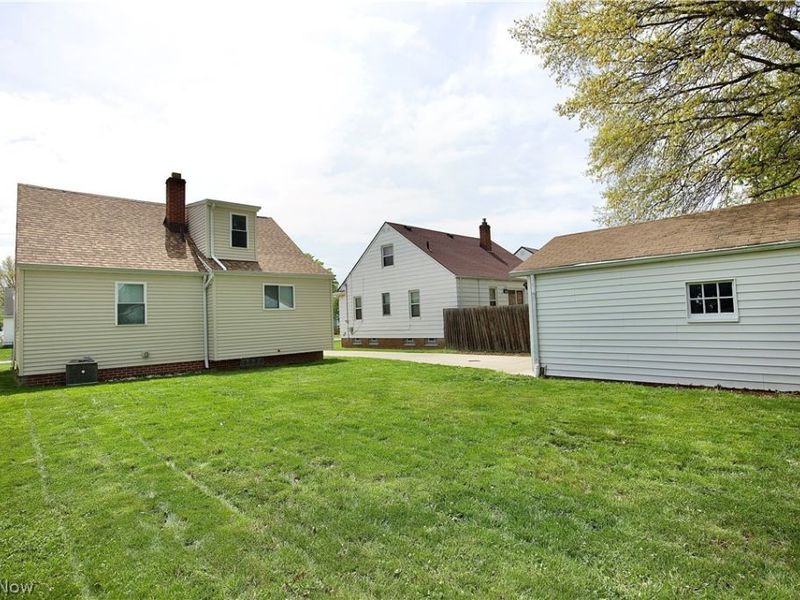 21001 Wilmore Avenue, Euclid, OH 44123 Photo 38