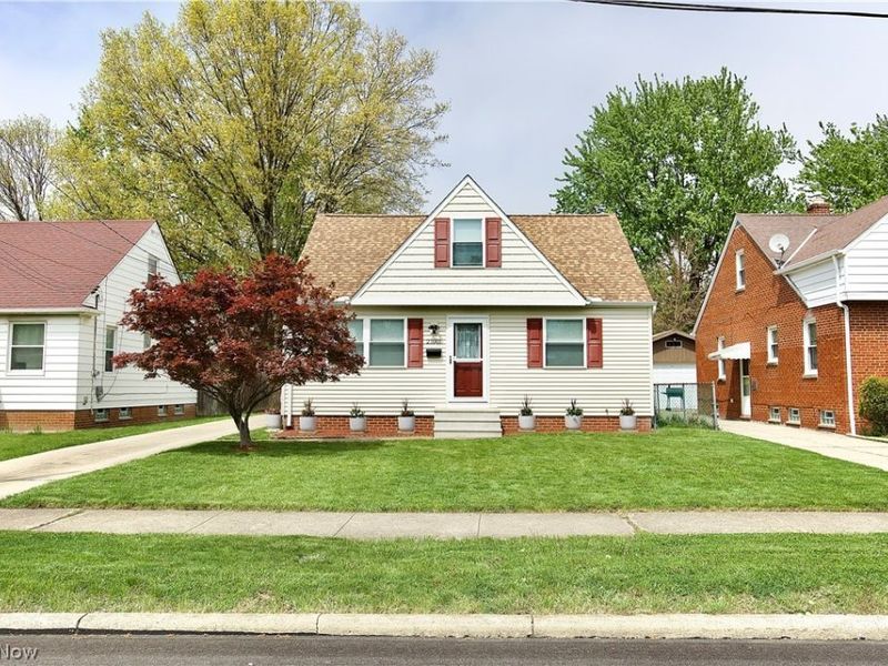 21001 Wilmore Avenue, Euclid, OH 44123 Photo 5