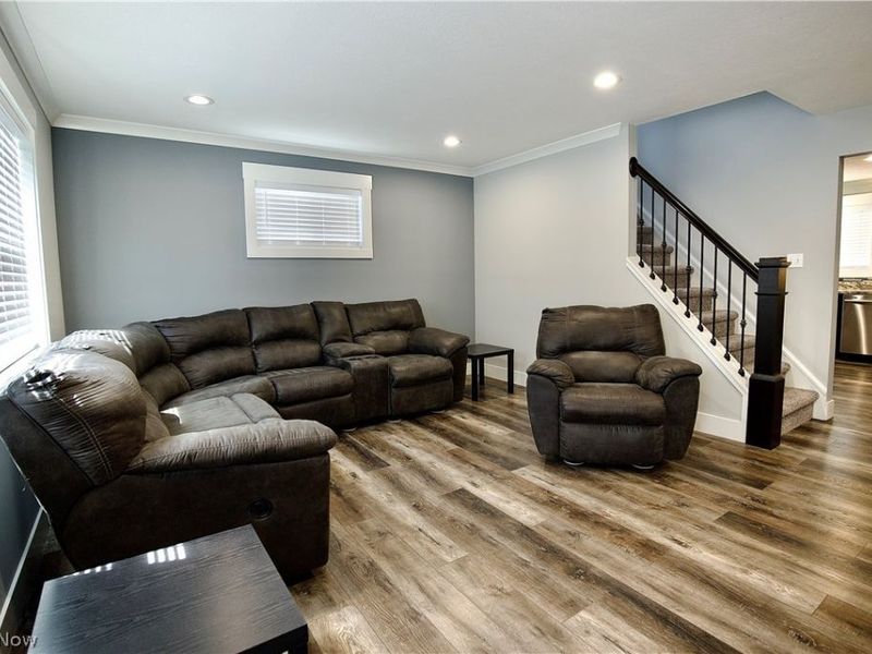 21001 Wilmore Avenue, Euclid, OH 44123 Photo 8