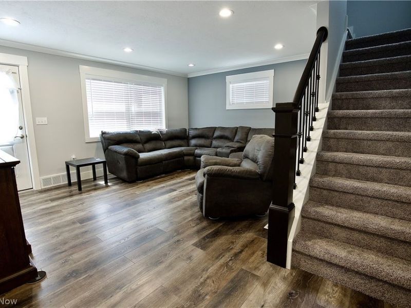 21001 Wilmore Avenue, Euclid, OH 44123 Photo 9