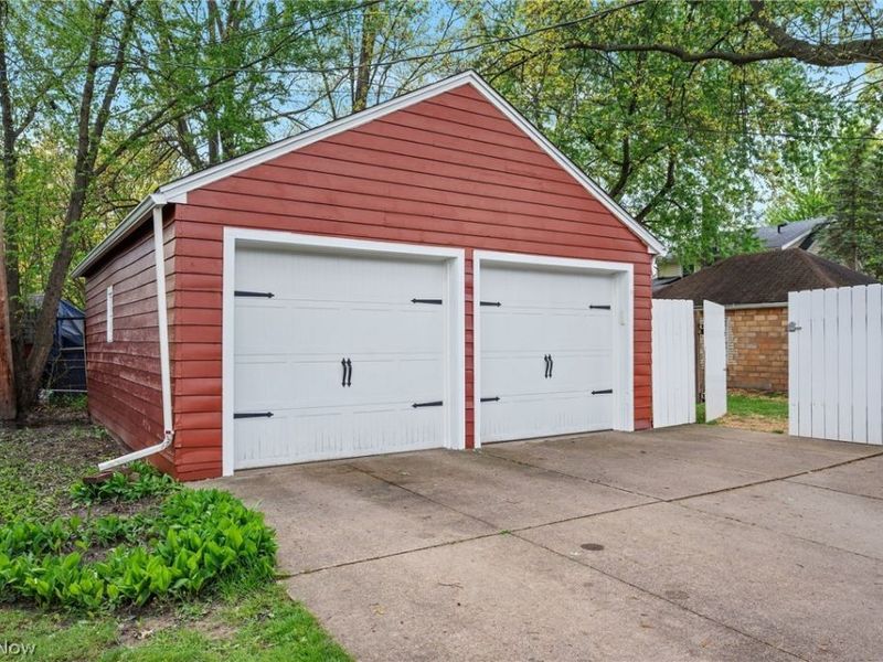 2024 Broad Boulevard, Cuyahoga Falls, OH 44223 Photo 35