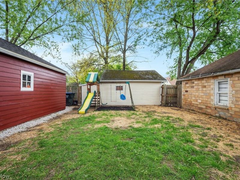 2024 Broad Boulevard, Cuyahoga Falls, OH 44223 Photo 36