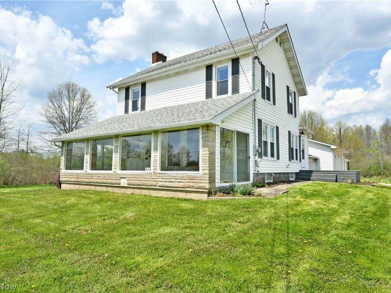 634 Bristol Champion Townline Road NE, Bristolville, OH 44402 Photo 2