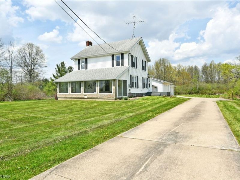 634 Bristol Champion Townline Road NE, Bristolville, OH 44402 Photo 3