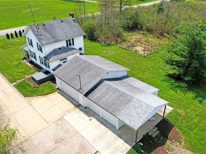 634 Bristol Champion Townline Road NE, Bristolville, OH 44402 Photo 6